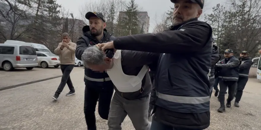 "YUNANİSTAN'A DÖNDÜ" DEMİŞ 3