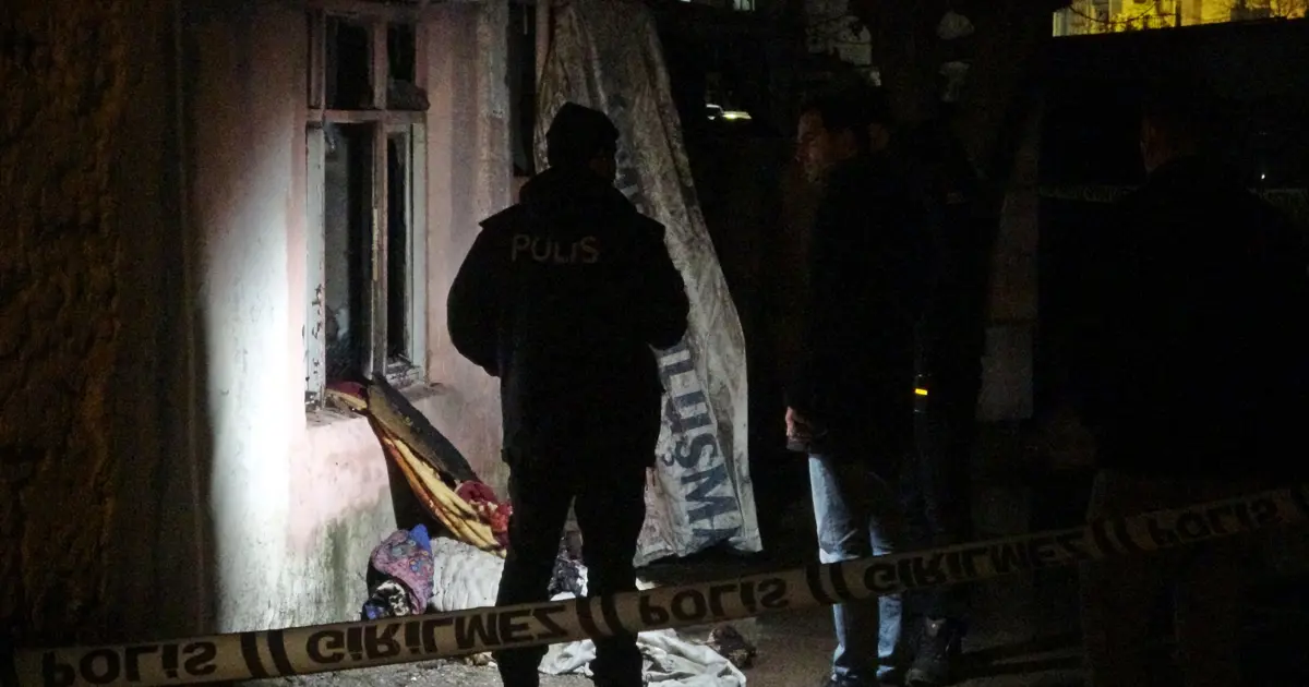 Antalya'daki gecekondu yangınında 1 kişi öldü