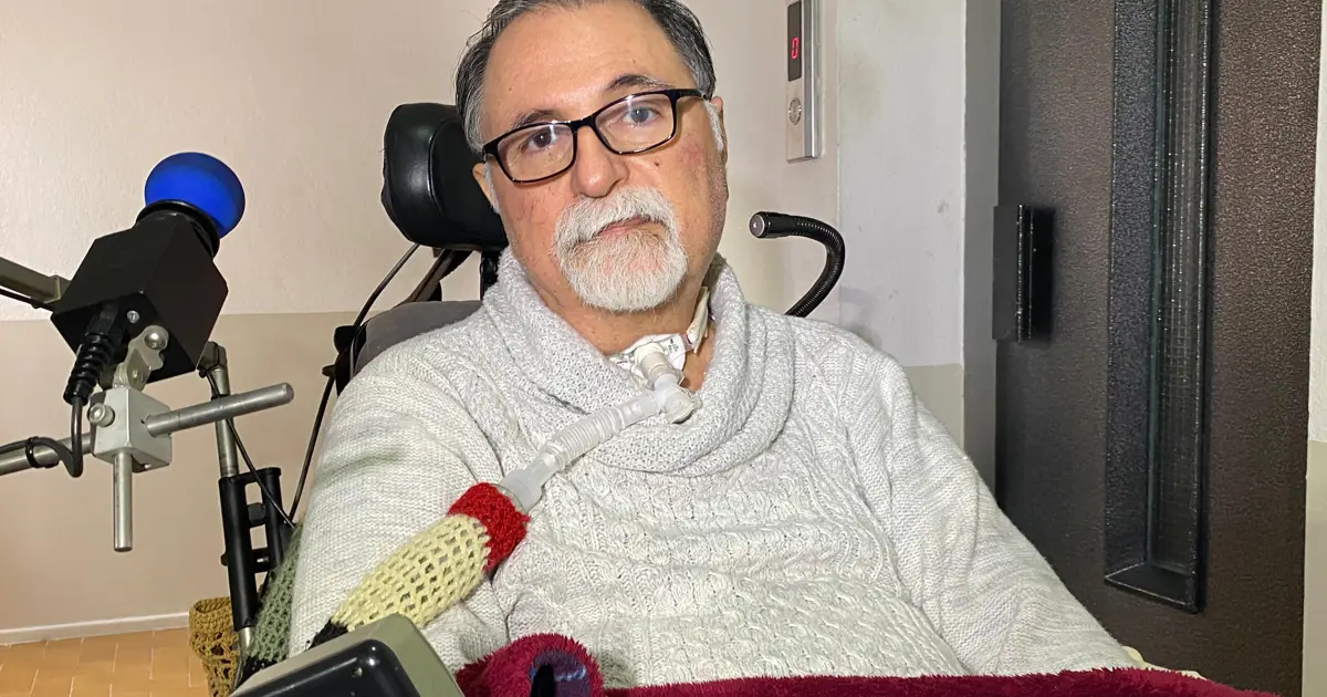 Yeni yönetmelikle birlikte eve hapsoldu. Yaşlı adam evden dışarı çıkamıyor