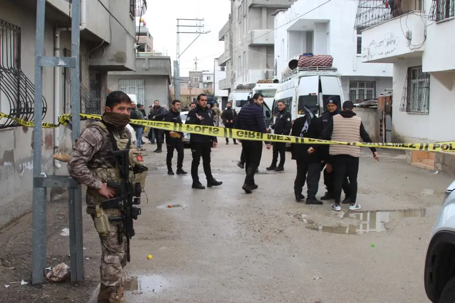 Mahalleyi karıştıran kavga! Ölü ve yaralılar var