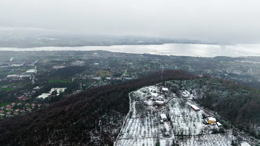Su miktarı kritik seviyeye düşmüştü. Sapanca Gölü’nde sevindiren gelişme 1 Su miktarı kritik seviyeye düşmüştü. Sapanca Gölü’nde sevindiren gelişme 1
