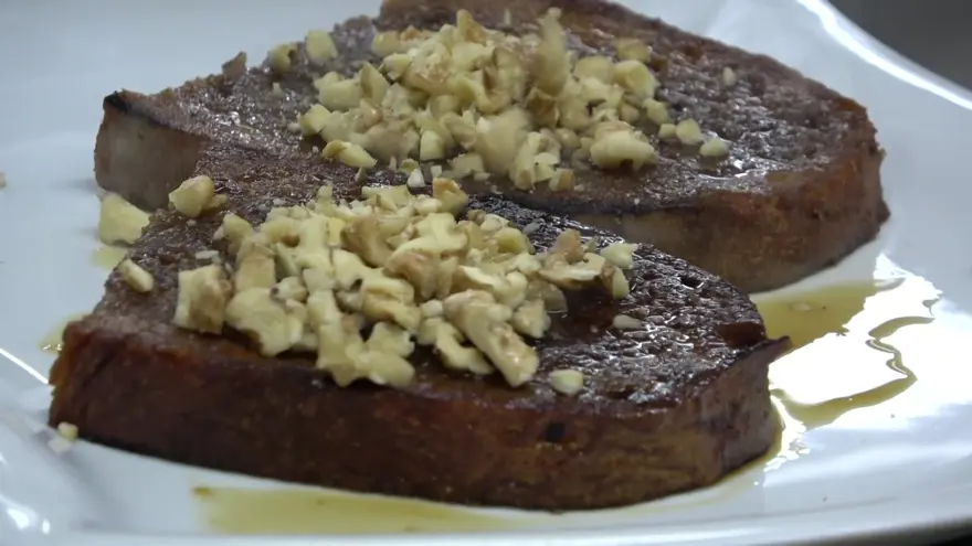 Bir ekmekten 20 porsiyon çıkıyor. Geleneksel lezzete ilgi büyük, adını derin bir aşk hikayesinden alıyor 2