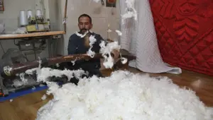 Gelişen teknolojiye rağmen hallaçlık yapıyor