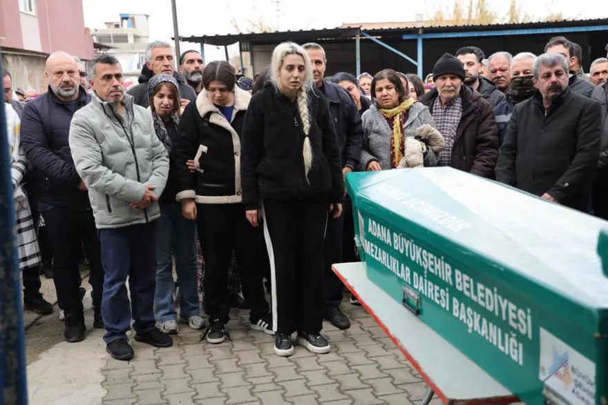 YouTuber baba Sergen Altunbaş iki çocuğunu katletti! Çocuklarının cenazesinde yürek yakan anlar 3