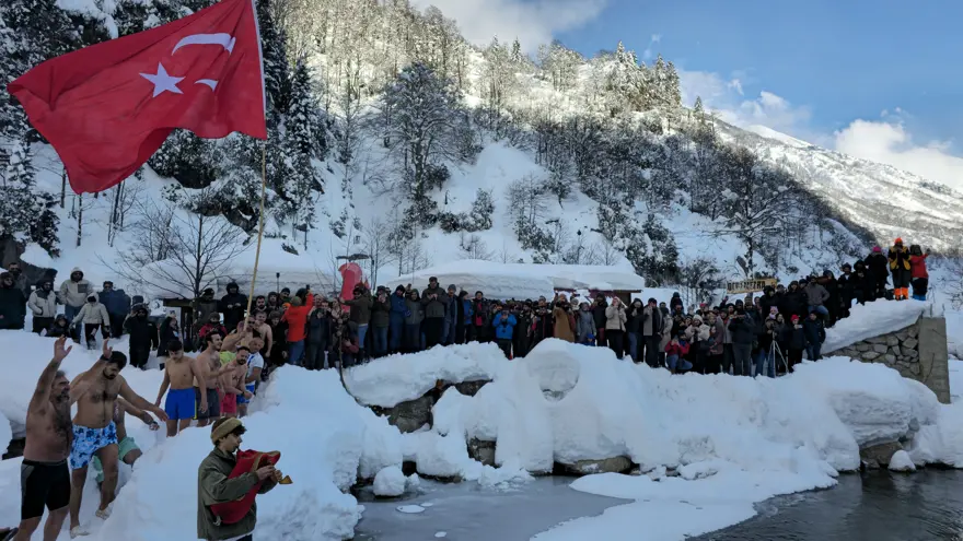 "HEDEFİMİZ 100 KİŞİYİ YÜZDÜRMEK" 4