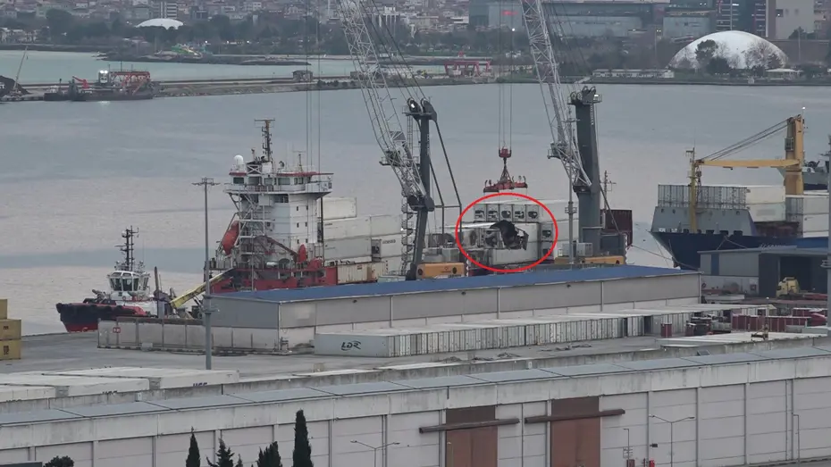 Drone saldırısına uğrayan gemi Samsun Limanı’na sığındı