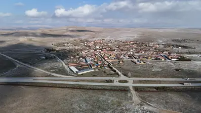 Eskişehir'in ilginç köyü. Bir bölümü vakıf bir bölümü sit alanı... Mezarlık bile yapılamıyor