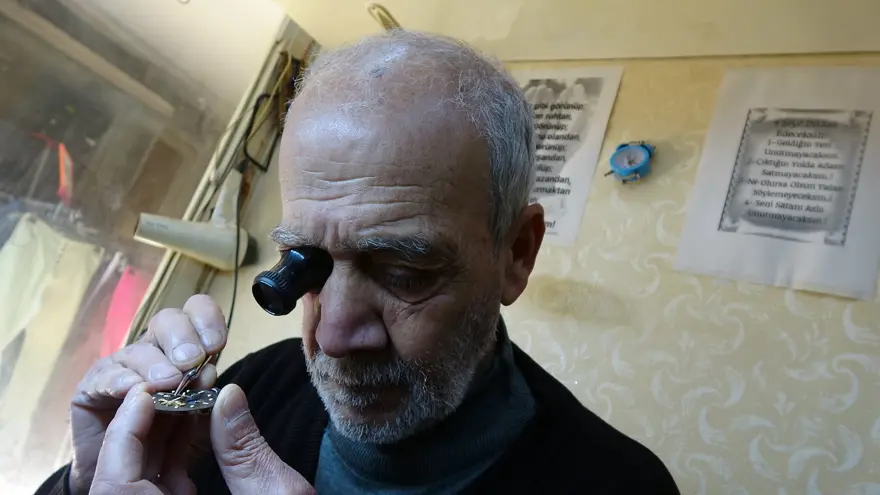 Antika saatleri bugüne kazandırıyor, her gencin bir zanaatinin olması gerektiğini söylüyor 2