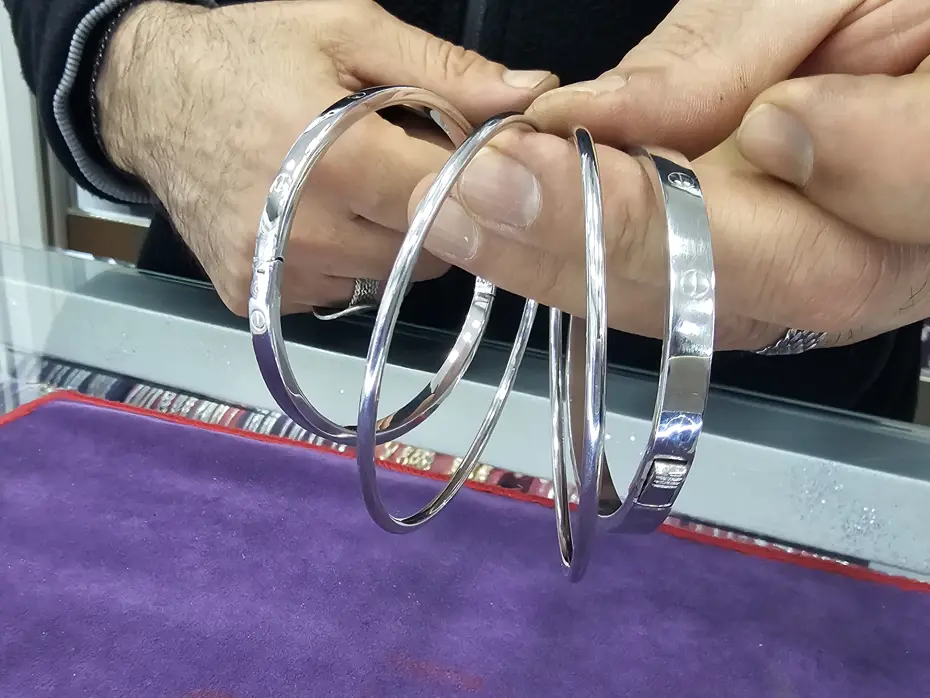 Fiyatlardaki artışlar, düğün takılarını değiştirdi: Altın bileziklerin yerini gümüş aldı