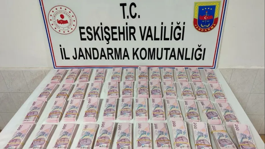 Akılalmaz dolandırıcılık: Milyonlarca lira sahte parayla ödeme yaptı