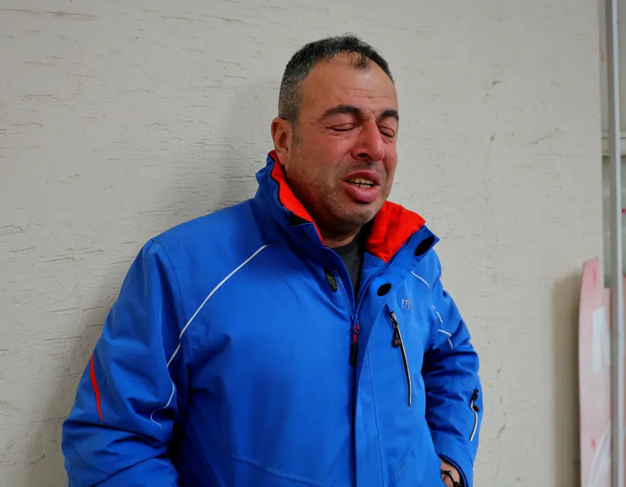 DİPLOMASINI ALAMIYOR 1