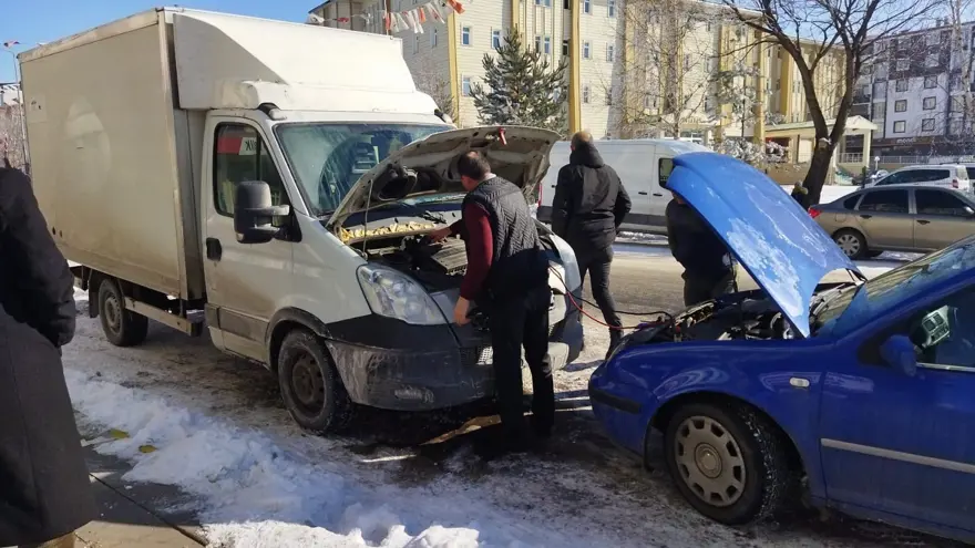 Eksi 30,9 dereceyle her şey buz tuttu. Arabalar çalışmadı, kapı kilitleri dondu 1
