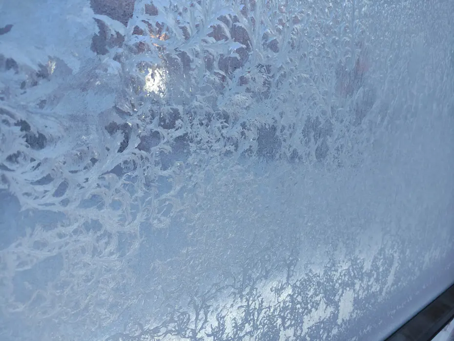 Eksi 30,9 dereceyle her şey buz tuttu. Arabalar çalışmadı, kapı kilitleri dondu