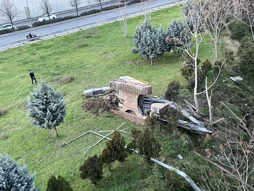 "Uçan Yol"da can pazarı: 1'i ağır 3 yaralı 1