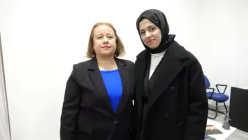 Organlarını bağışlayarak hayata veda eden sanatçının karaciğeri Elif Dal'ın ikinci şansı oldu