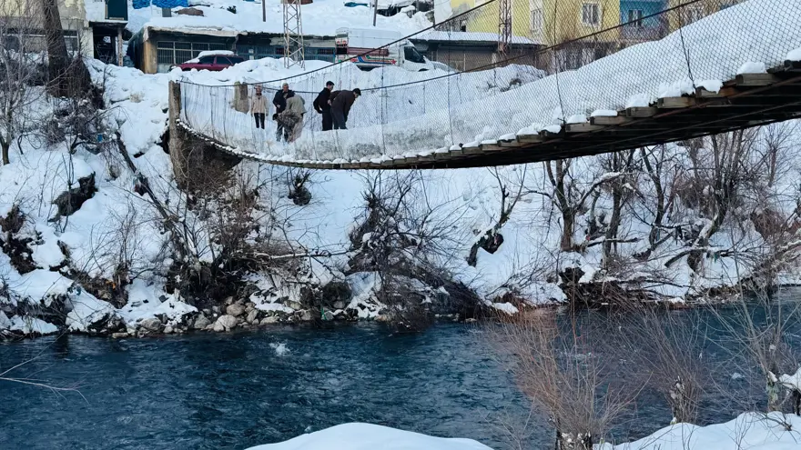 Yıllar önce yapıldı, köylüler nöbet tutuyor. Kırılma tehlikesi var 