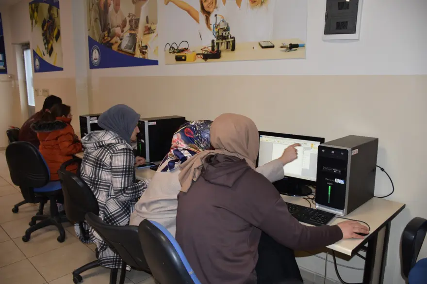 "YAZILIMIN TEMELİNİ ATIYORUZ" 3