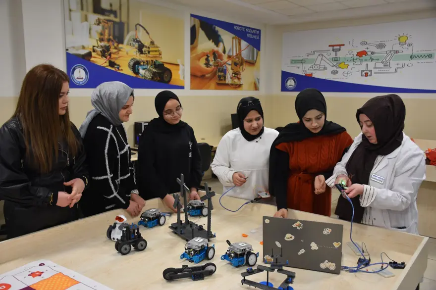 DÜŞÜN TASARLA VE ÜRET 1