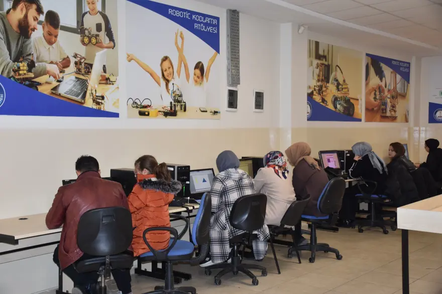 "BİRÇOK PROJE ÜRETİYORUZ" 2