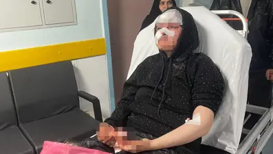 Boşanmak isteyen kadına adliye önünde saldırı. Yoğun bakıma alındı