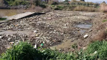 Tarihi köprünün son hali içler acısı. Kemal Sunal filmine ev sahipliği yapmıştı