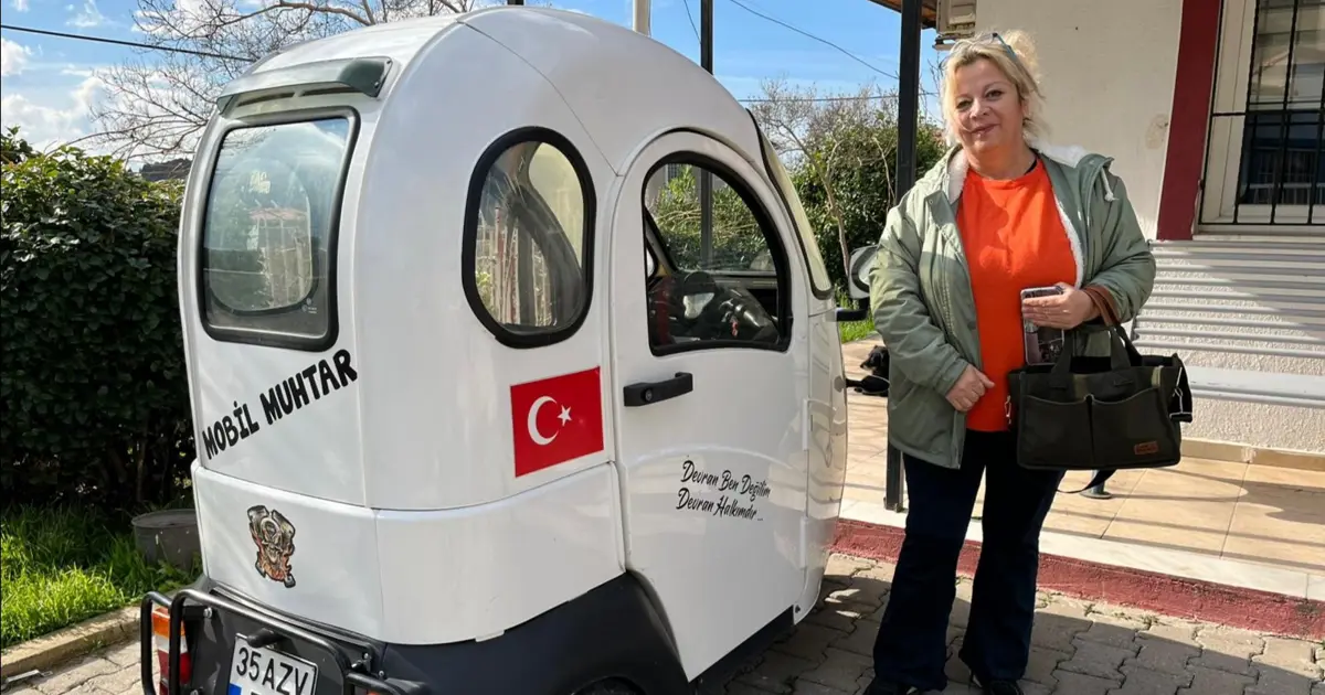 Babasının vasiyeti üzerine muhtar oldu. "Mobil Muhtar" büyük işlere imza atıyor