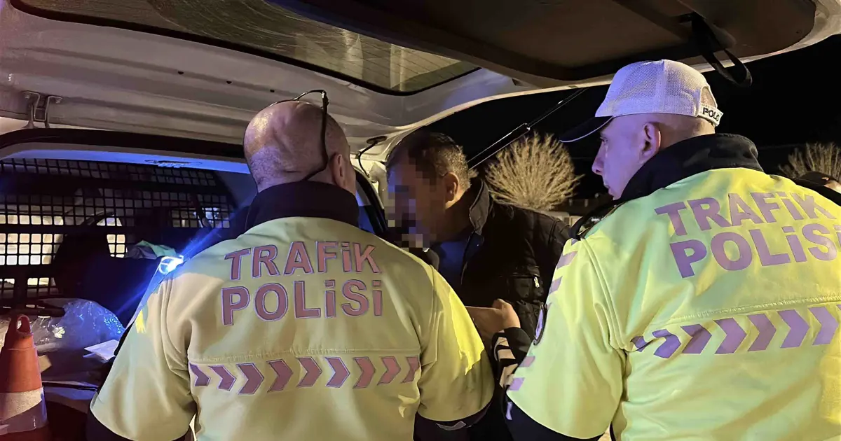 “Ahmet’cim” dedi, ortalık karıştı! Alkollü sürücü polisi çileden çıkardı