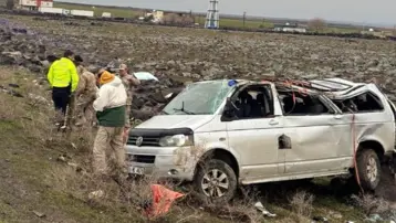 Şırnak'ta Iraklı turistler kaza yaptı. İki ölü, altı yaralı
