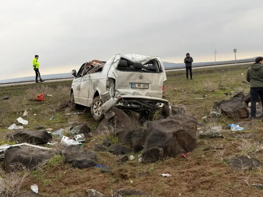 Şırnak'ta Iraklı turistler kaza yaptı. İki ölü, altı yaralı 1