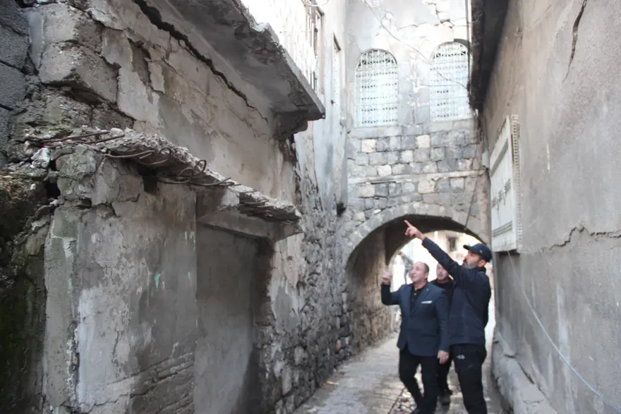 200 yıl önce inşa edildi. Şırnak'taki kemerli ev tehlike saçıyor 3