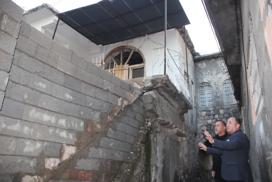 200 yıl önce inşa edildi. Şırnak'taki kemerli ev tehlike saçıyor 