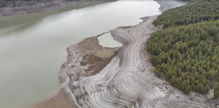 Ankara'da eriyen karlar barajları doldurmaya başladı Ankara'da eriyen karlar barajları doldurmaya başladı