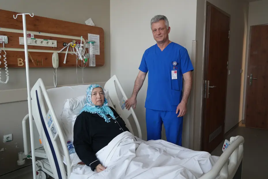 Nefes alamıyor, sağlıkla yürüyemiyordu. Vücudundan 10,5 kilogramlık kitle çıkarıldı