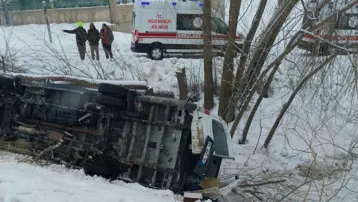 Muş'ta işçileri taşıyan servis kaza yaptı. Altı yaralı