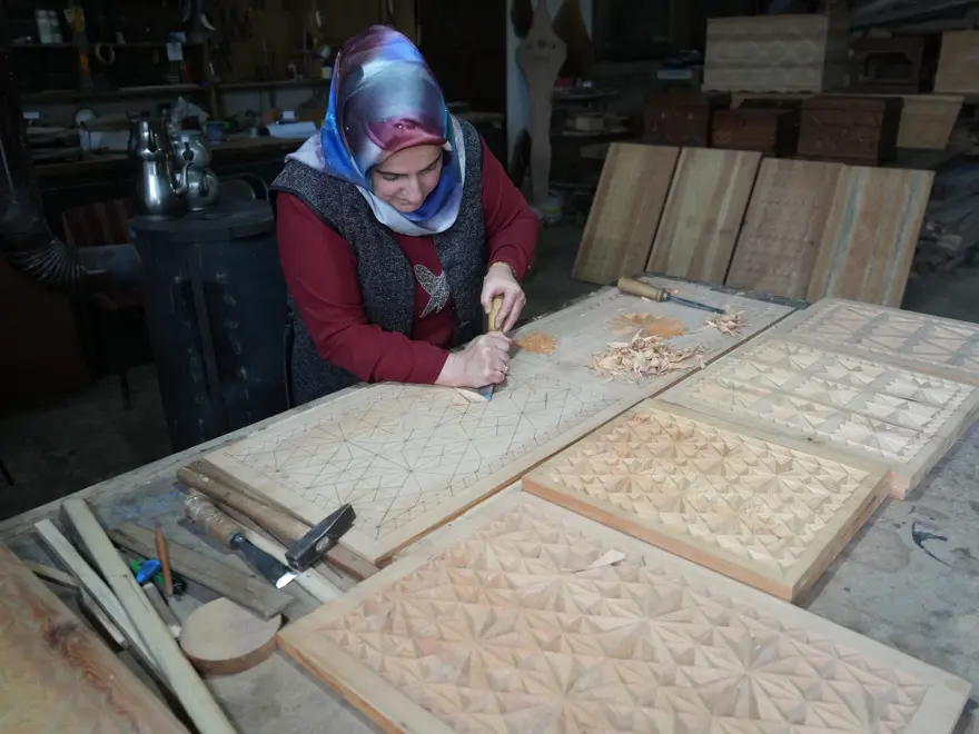 "AHŞAP SABIR İŞİDİR" 1 "AHŞAP SABIR İŞİDİR" 1