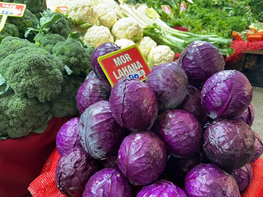 Pazarda tanesi 80 lira, 5 liraya almak istediler. Hepsi tarlada kaldı, kara kara düşünüyor 3