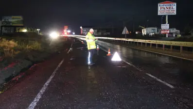 Çukurlar kabus oldu. Valinin makam aracı da yolda kaldı