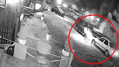 Büyükelçilik aracına çarptı. Kaçmaya çalışırken JASAT tarafından yakalandı