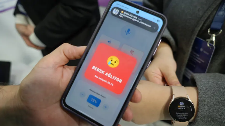 Lise öğrencilerinden işitme engelli anneler için “Sesimi Gör Anne”