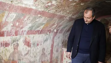 Ölü gömme geleneklerine ışık tutuyor. Gözler 2 bin yıllık nekropolde