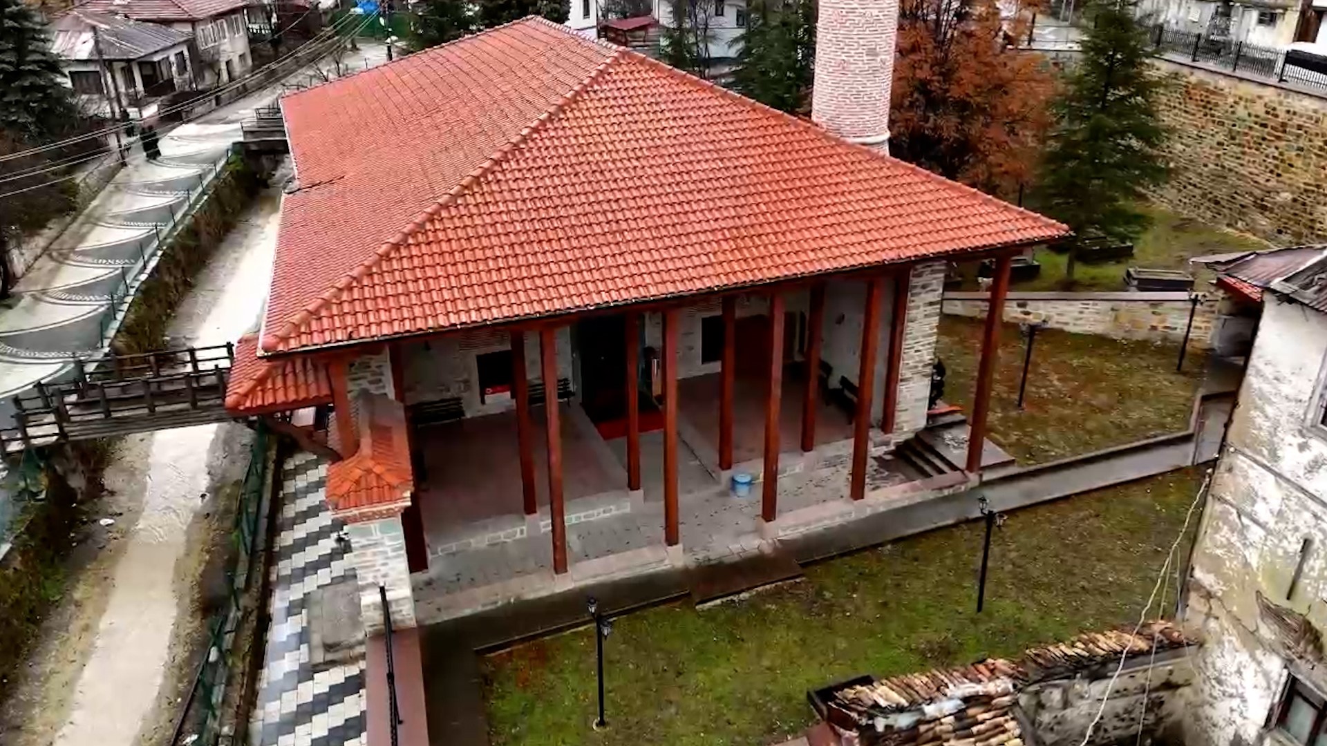 500 yıldır sapasağlam ayakta duruyor. Şehrin önemli miraslarından