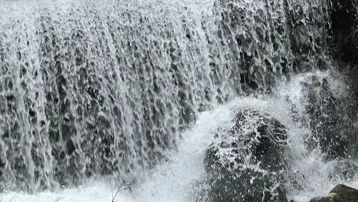 Yazın kurumak üzereydi. Kar sularıyla yeniden coştu