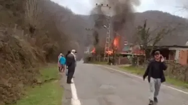 Mutfak tüpü evi yaktı