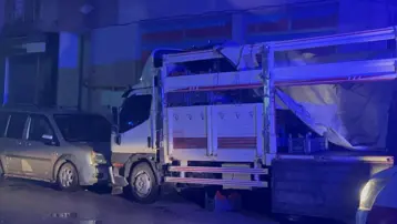 Mersin'de feci olay. Evin balkonundan kamyonet kasasına düştü