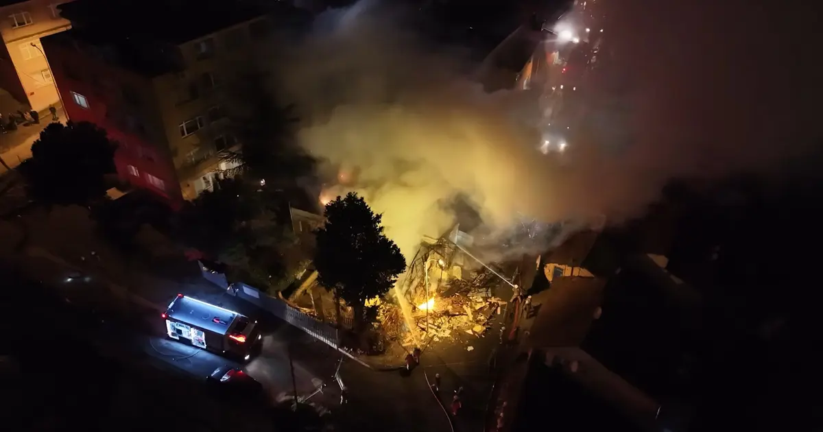 Üsküdar'da gece yarısı yangın paniği