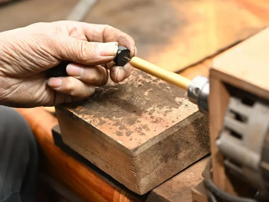 2 binlerce liradan başlayıp 6 binlerce liraya kadar çıkıyor. Günde 7 adet üretiyor 
