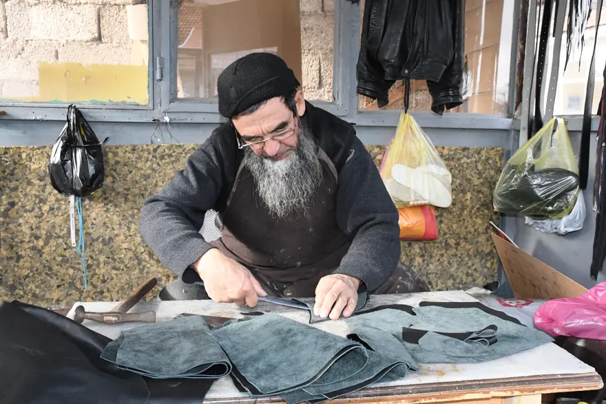 "EL SANATI BURADA YOK OLMAK ÜZERE"

 1