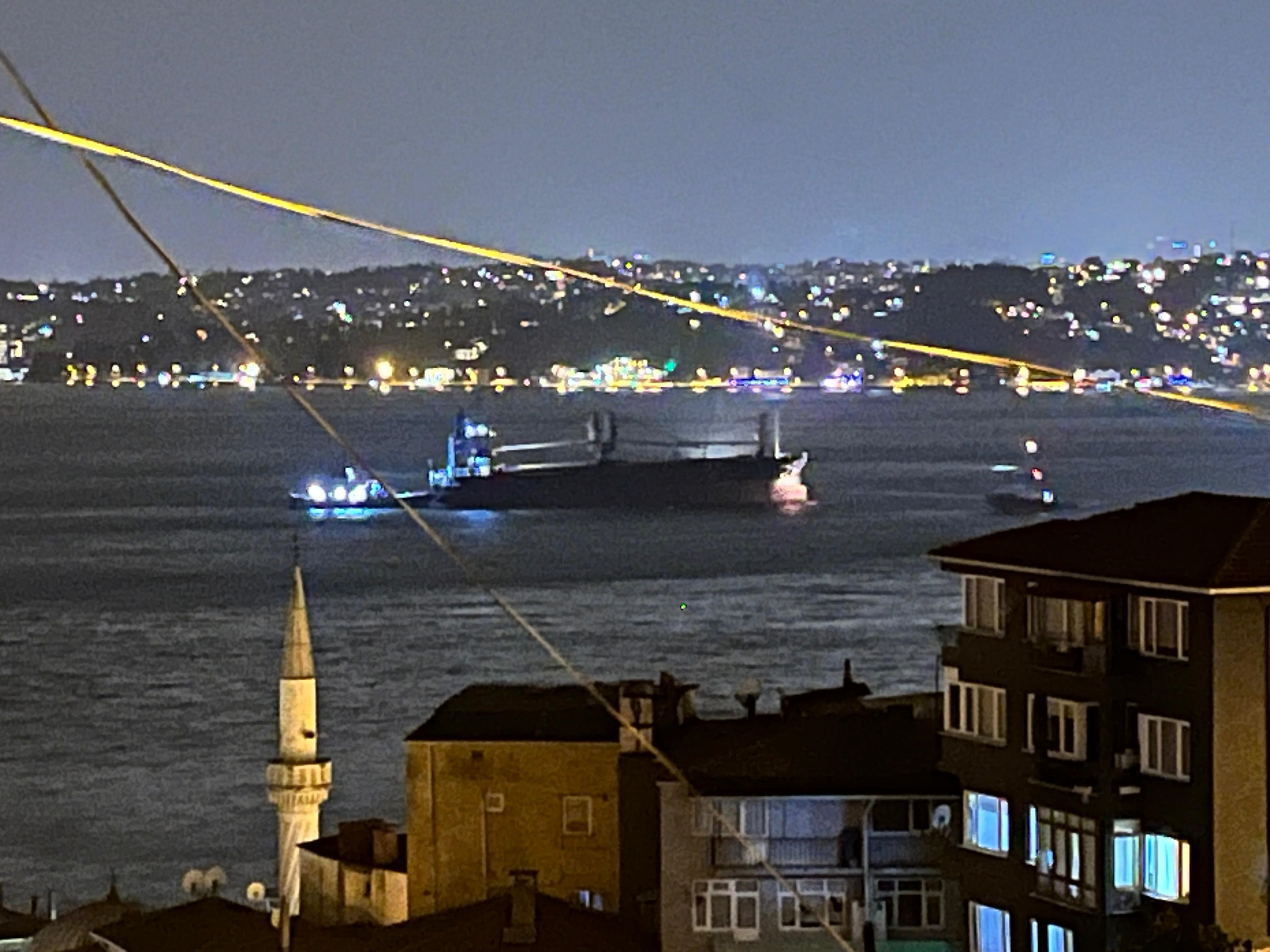 Vuruldu, karaya oturdu... Bu defa fırtınada savruldu