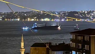 Vuruldu, karaya oturdu... Bu defa fırtınada savruldu