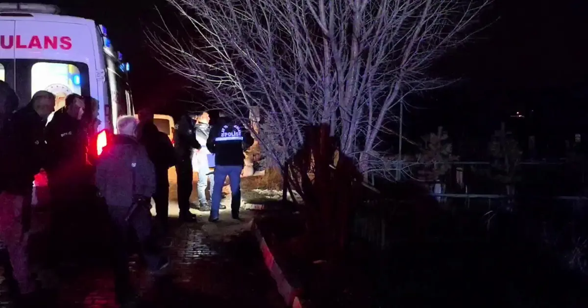 Mezarlıkta çöp poşeti içinde cenin bulundu